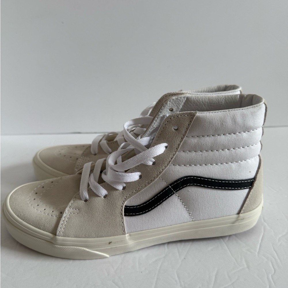 Vans juniors White and Tan Sneakers with Classic High-Top Design size 7